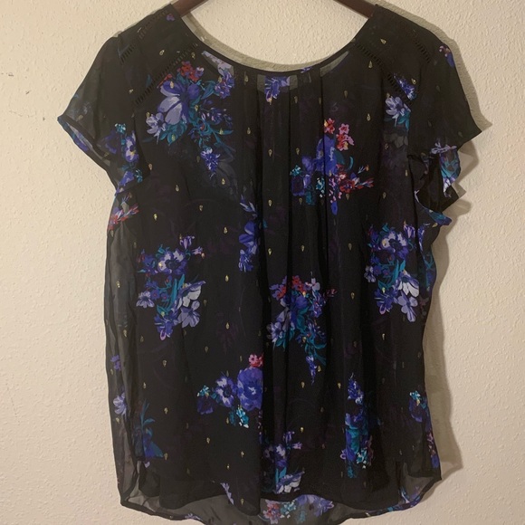 Liz Claiborne Tops - Liz Claiborne Work Shirt